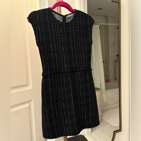 Zara Dresses & Skirts - Zara Black and White Mini Tweed Mini Dress